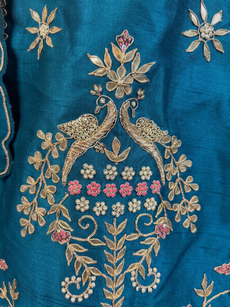 Bridal Lehnga - Anas - 1370 — Macro — work close-up