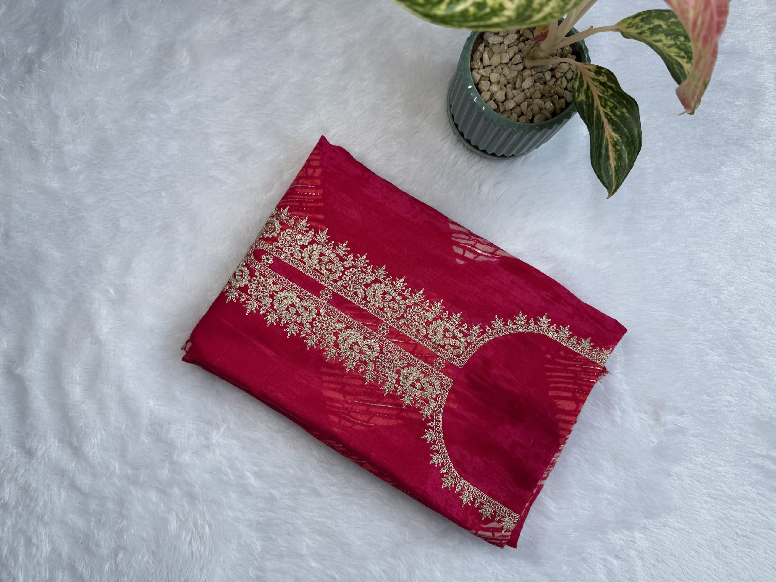 Cotton Suit with Golden Zari Embroidery — image 5 of 5